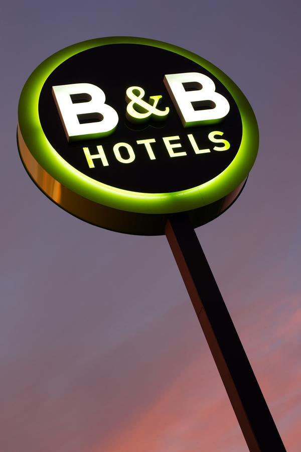 B&B Hotel Сакле Экстерьер фото
